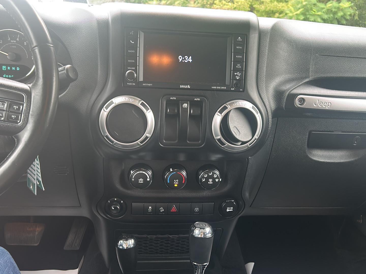 2018 Jeep Wrangler JK Sahara 4x4
