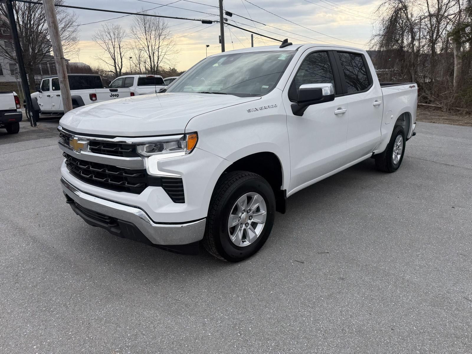 2025 Chevrolet Silverado 1500 LT