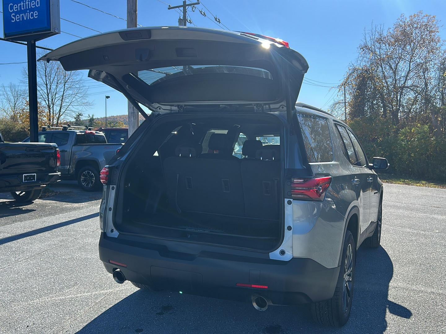2023 Chevrolet Traverse RS