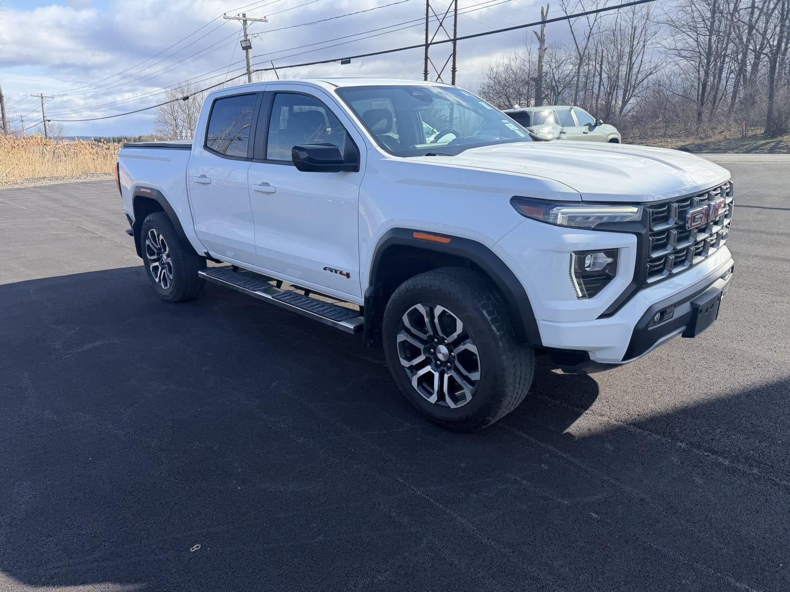 2023 GMC Canyon AT4