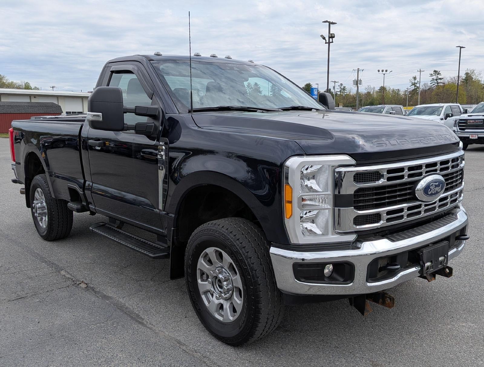 2023 Ford Super Duty F-350 SRW XL