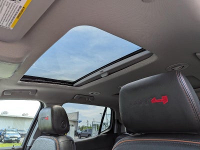 2023 GMC Acadia AT4
