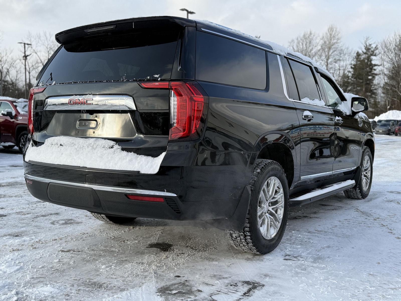 2022 GMC Yukon XL SLT