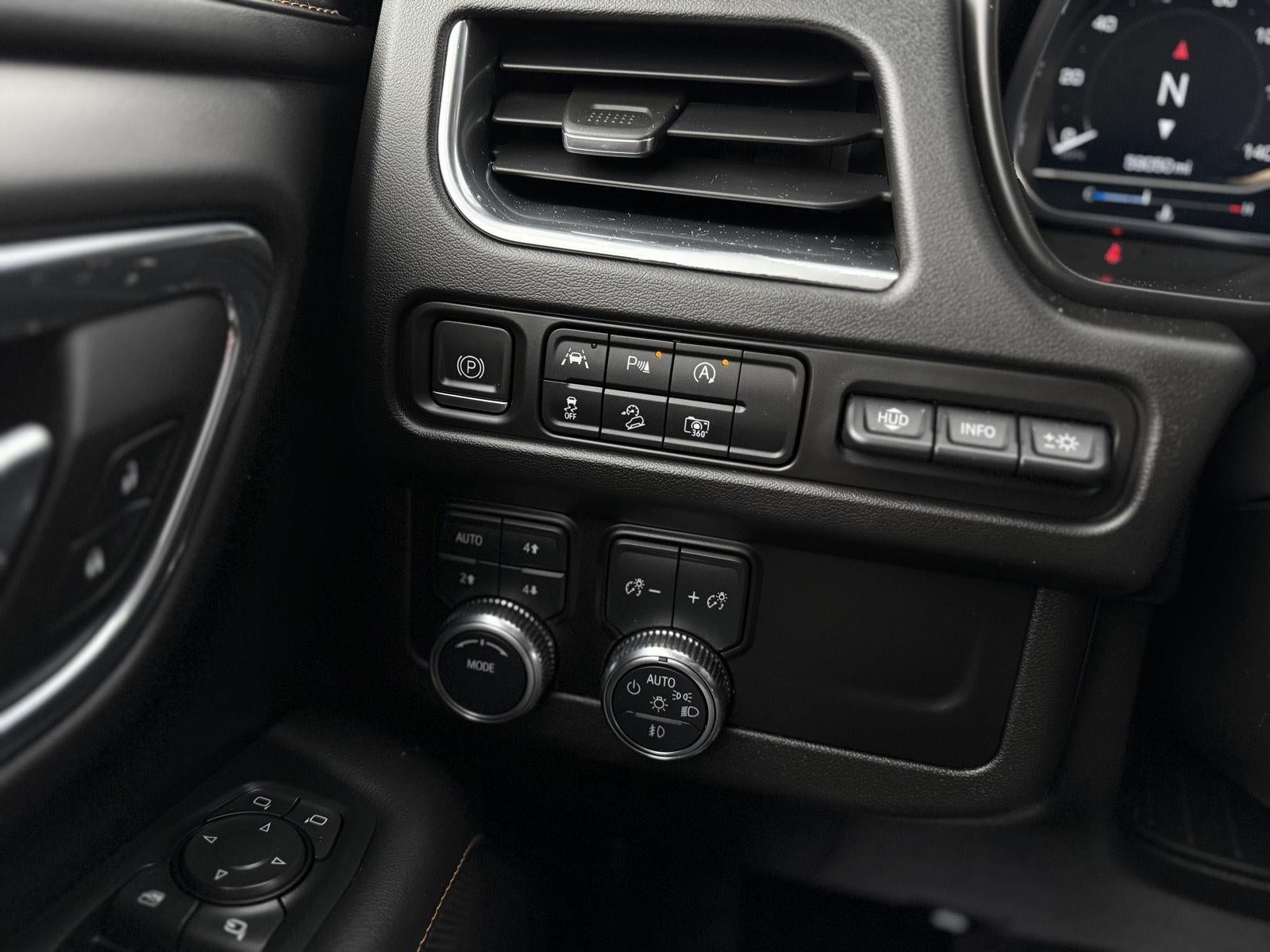 2023 GMC Yukon XL AT4