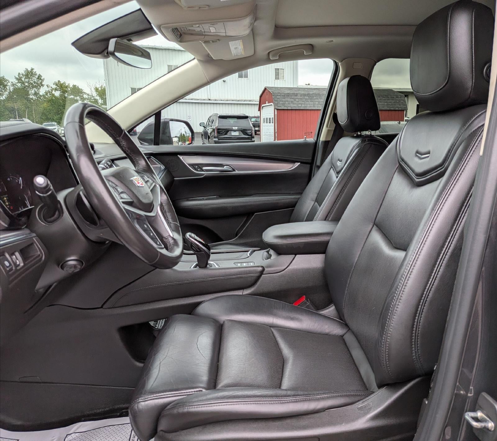 2017 Cadillac XT5 Luxury AWD