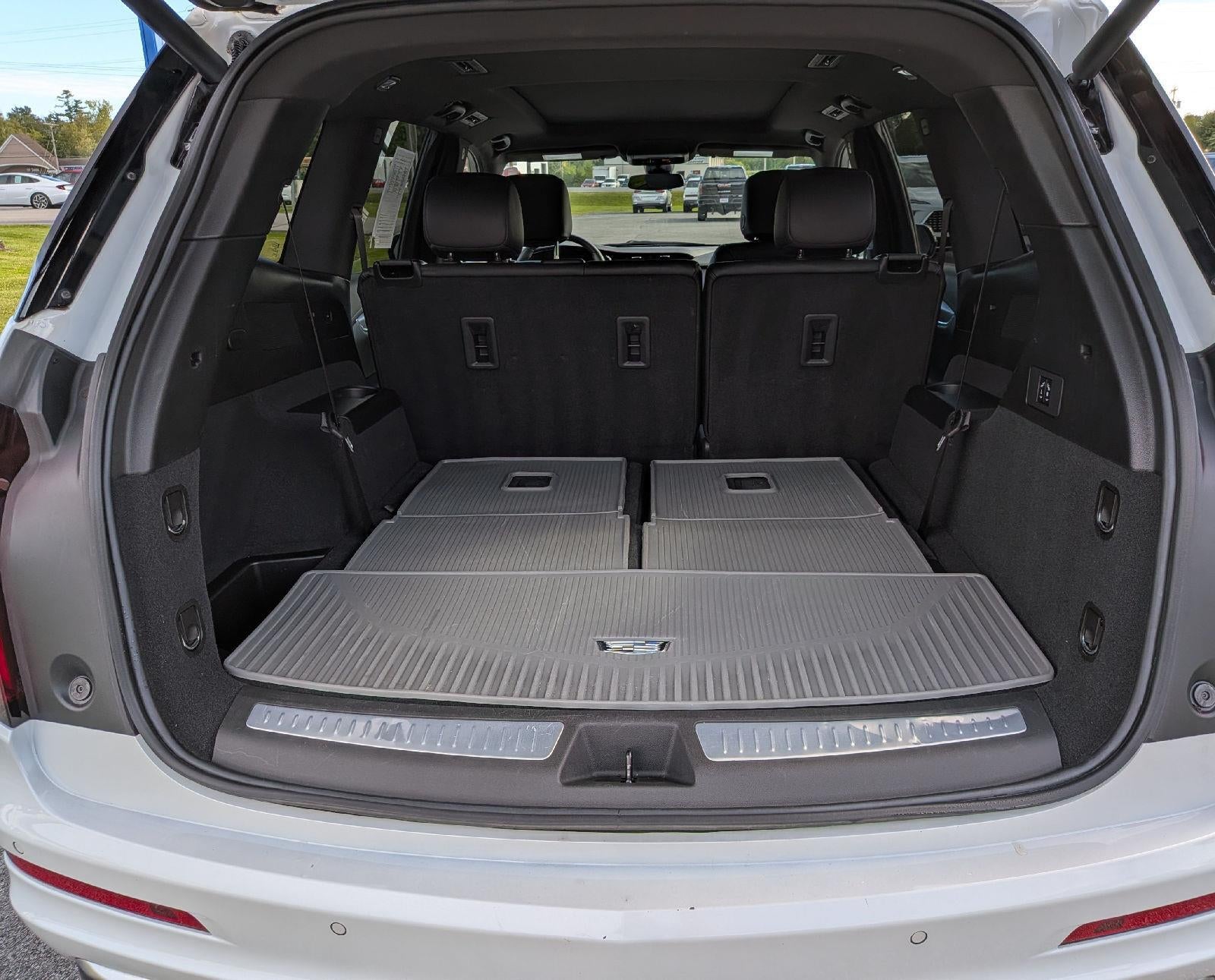 2024 Cadillac XT6 Luxury