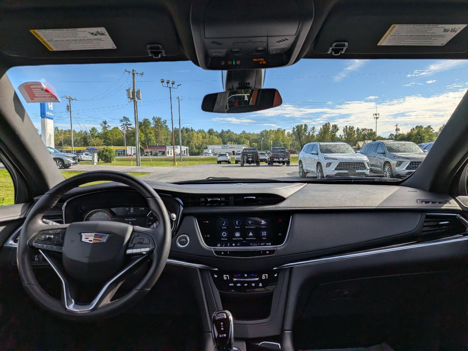 2024 Cadillac XT6 Luxury