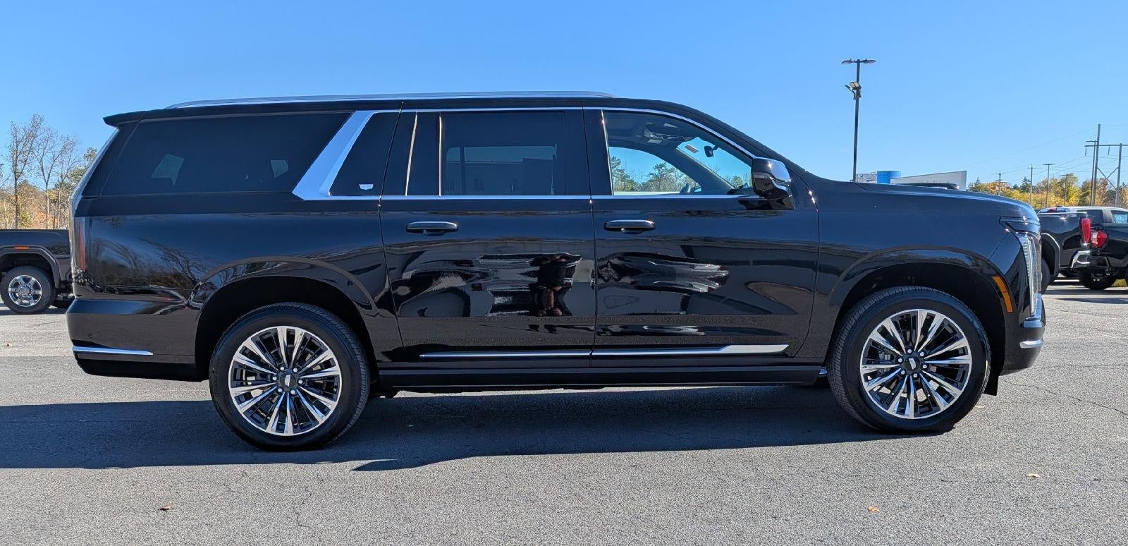 2025 Cadillac Escalade ESV Premium Luxury