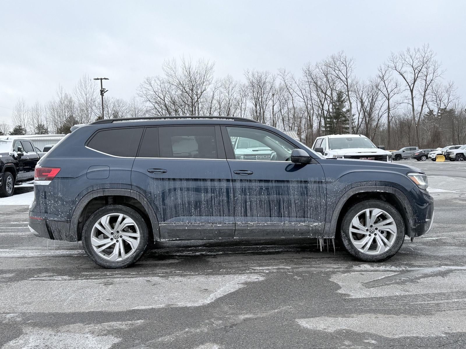 2022 Volkswagen Atlas 3.6L V6 SE w/Technology