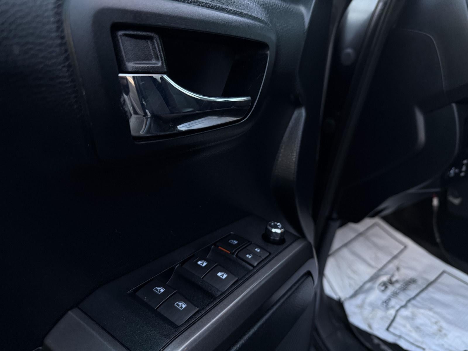 2016 Toyota Tacoma SR