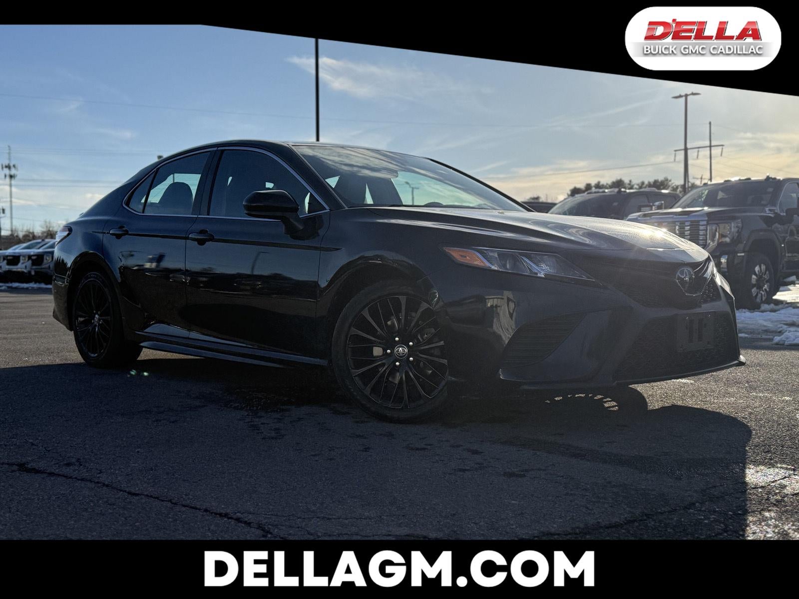 2020 Toyota Camry SE