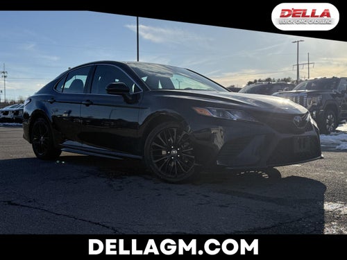 2020 Toyota Camry SE