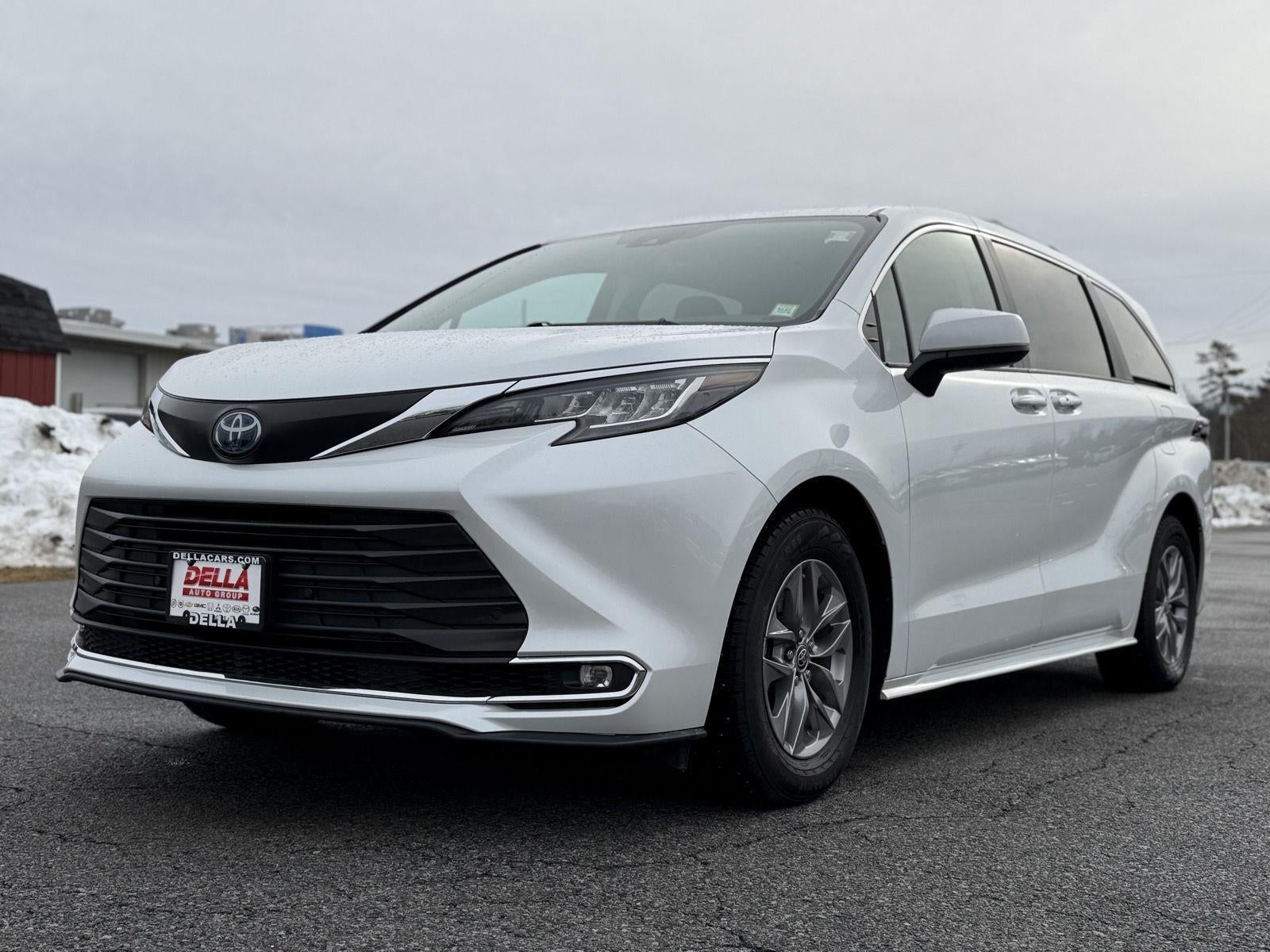 2023 Toyota Sienna XLE