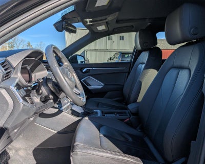 2022 Audi Q3 S line Premium