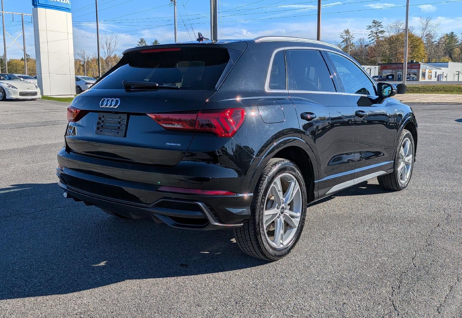 2022 Audi Q3 S line Premium