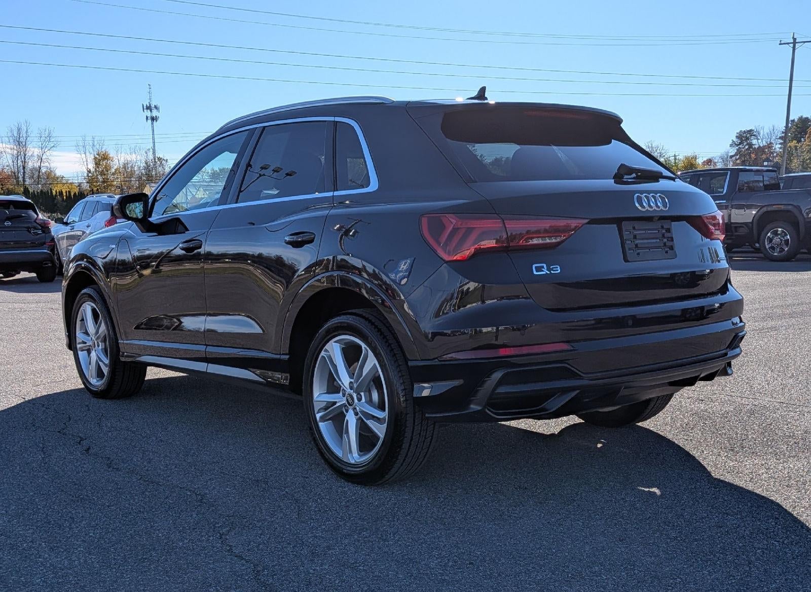2022 Audi Q3 S line Premium
