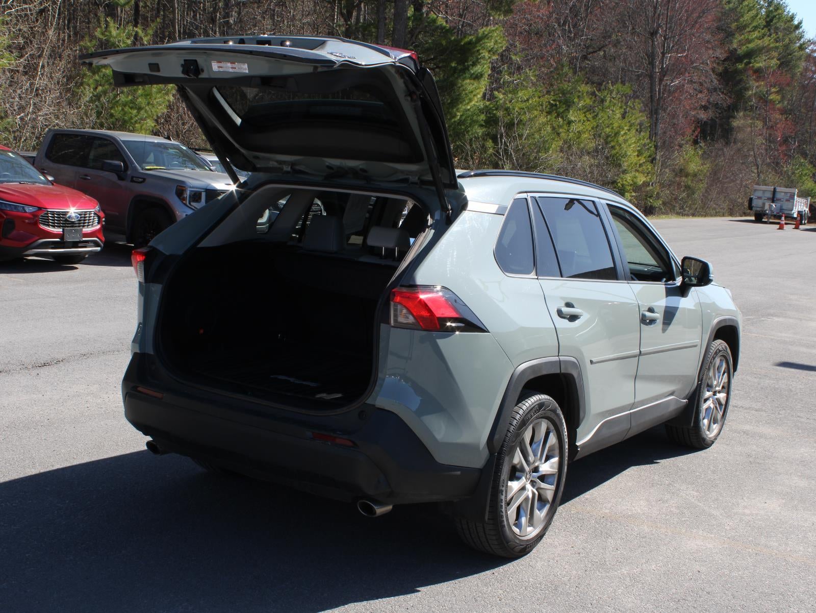 2021 Toyota RAV4 XLE Premium