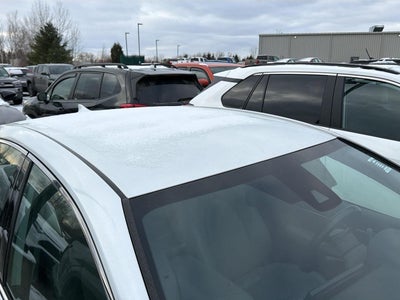 2022 Toyota Camry Hybrid XLE