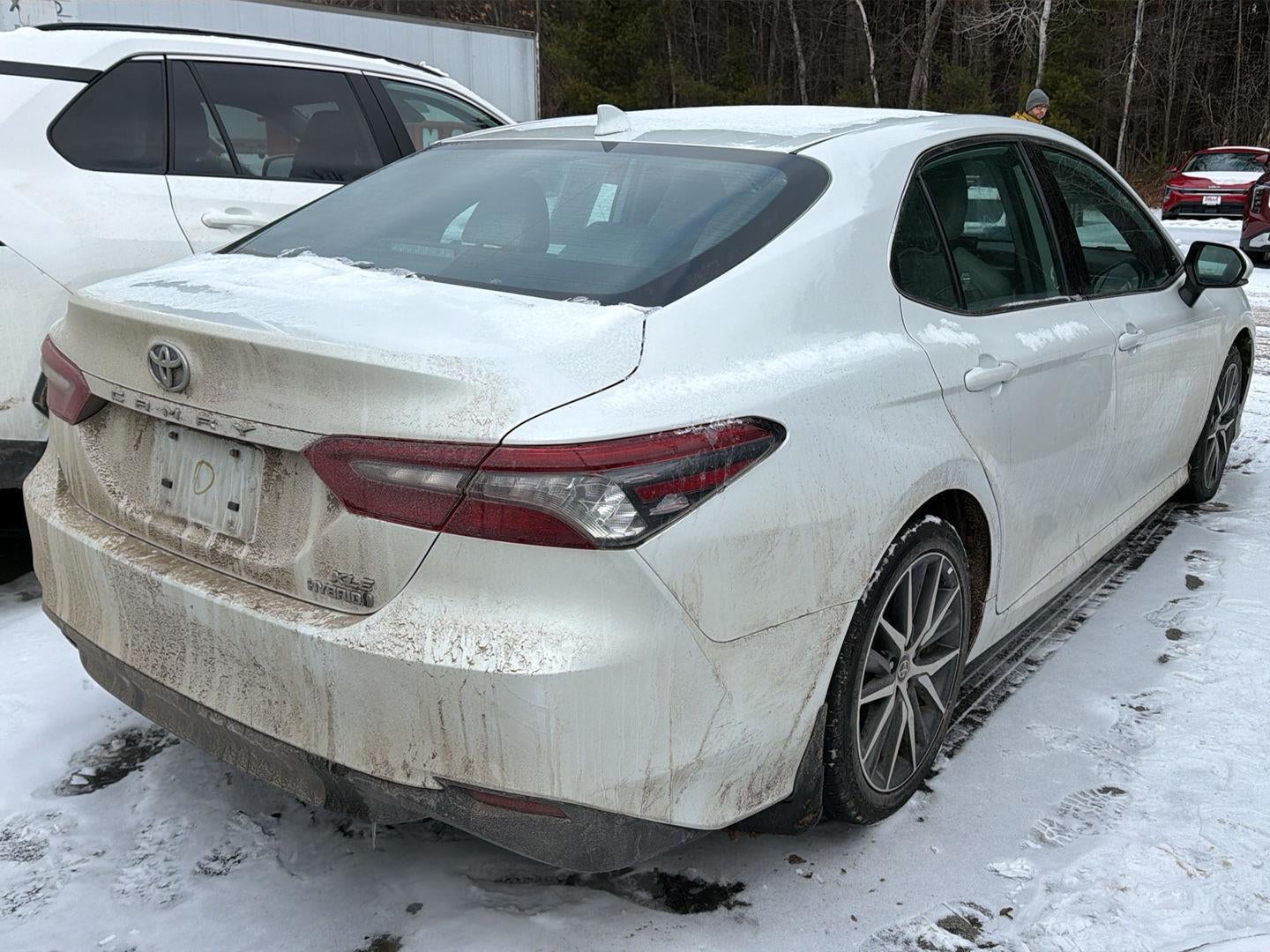 2022 Toyota Camry Hybrid XLE
