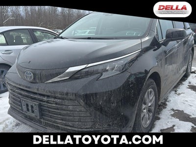 2024 Toyota Sienna LE