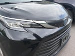 2022 Toyota Sienna LE