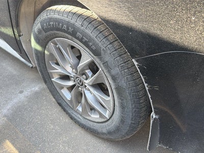 2022 Toyota Sienna LE