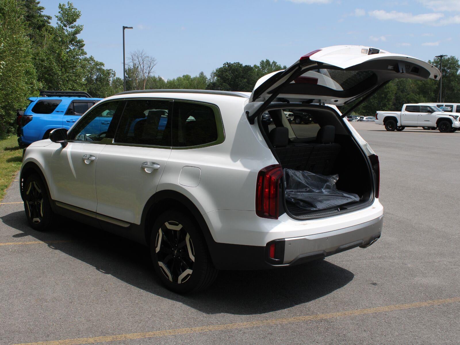 2025 Kia Telluride S
