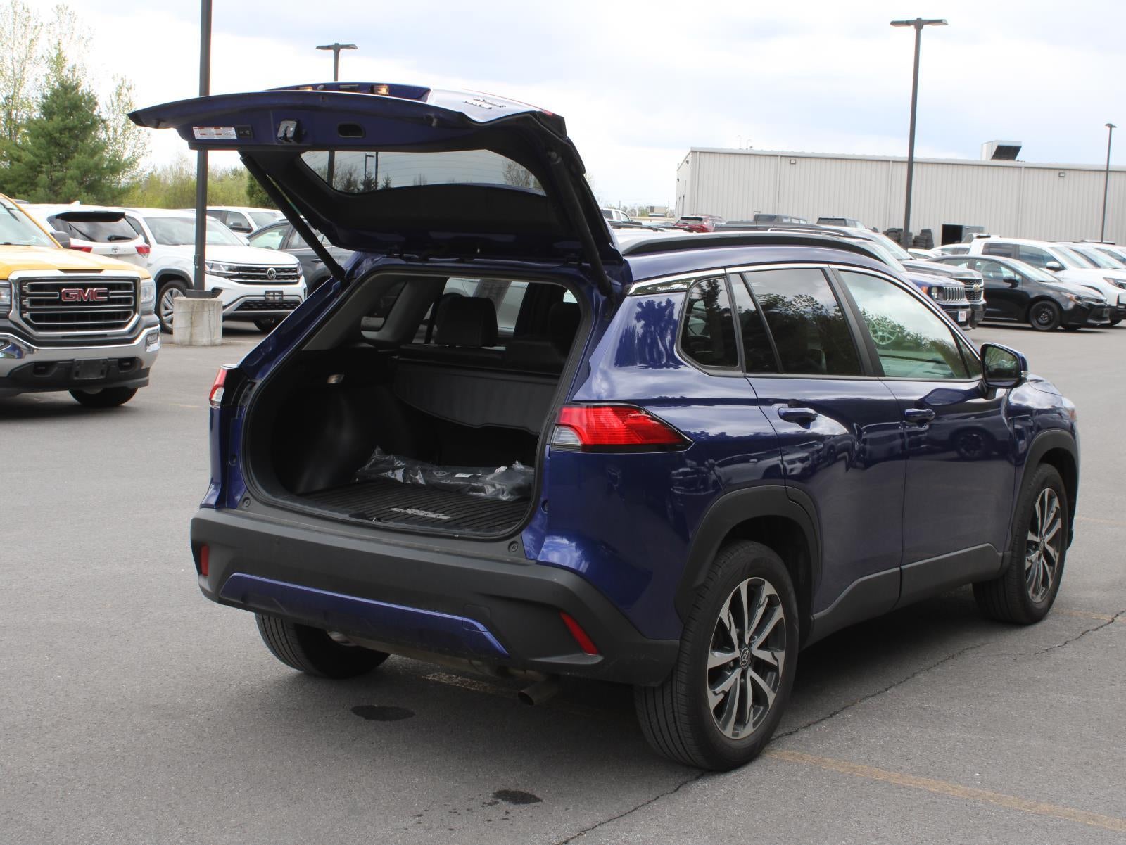 2023 Toyota Corolla Cross XLE