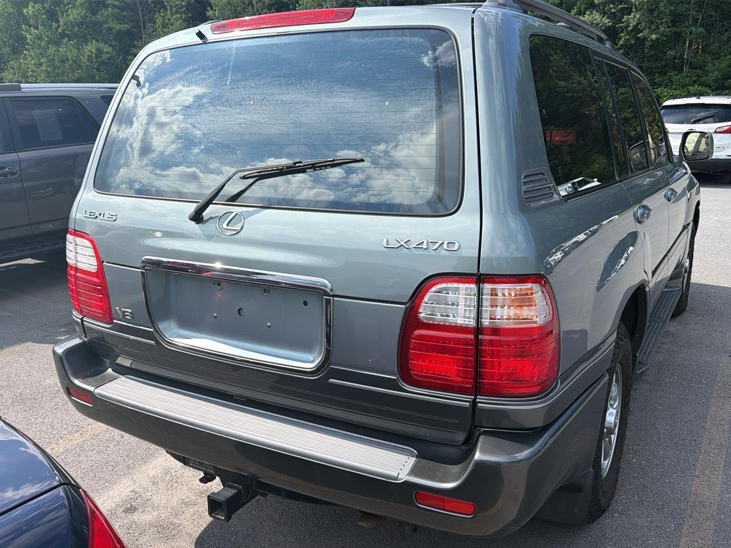 2001 Lexus LX 470 4dr SUV