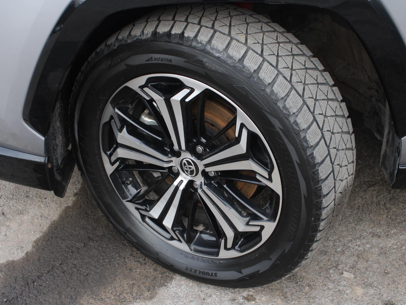 2024 Toyota RAV4 Prime XSE