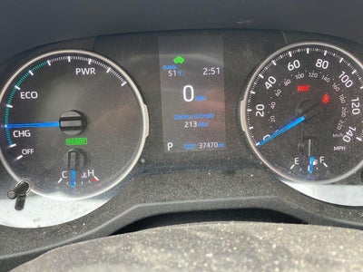 2022 Toyota RAV4 Hybrid XLE