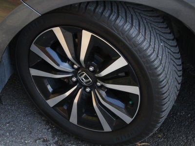 2024 Honda Civic Hatchback EX-L