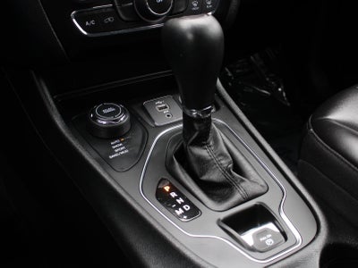 2019 Jeep Cherokee Latitude Plus Four Wheel Drive 9-SPEED 948TE AUTOMATIC