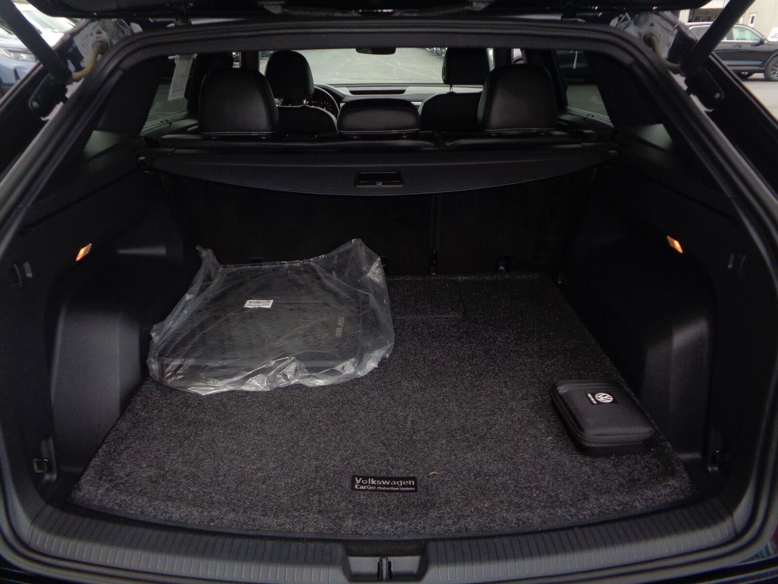 2022 Volkswagen Atlas Cross Sport 3.6L V6 SEL Premium R-Line All Wheel Drive Automatic