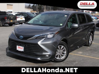 2025 Toyota Sienna XLE All Wheel Drive CVT