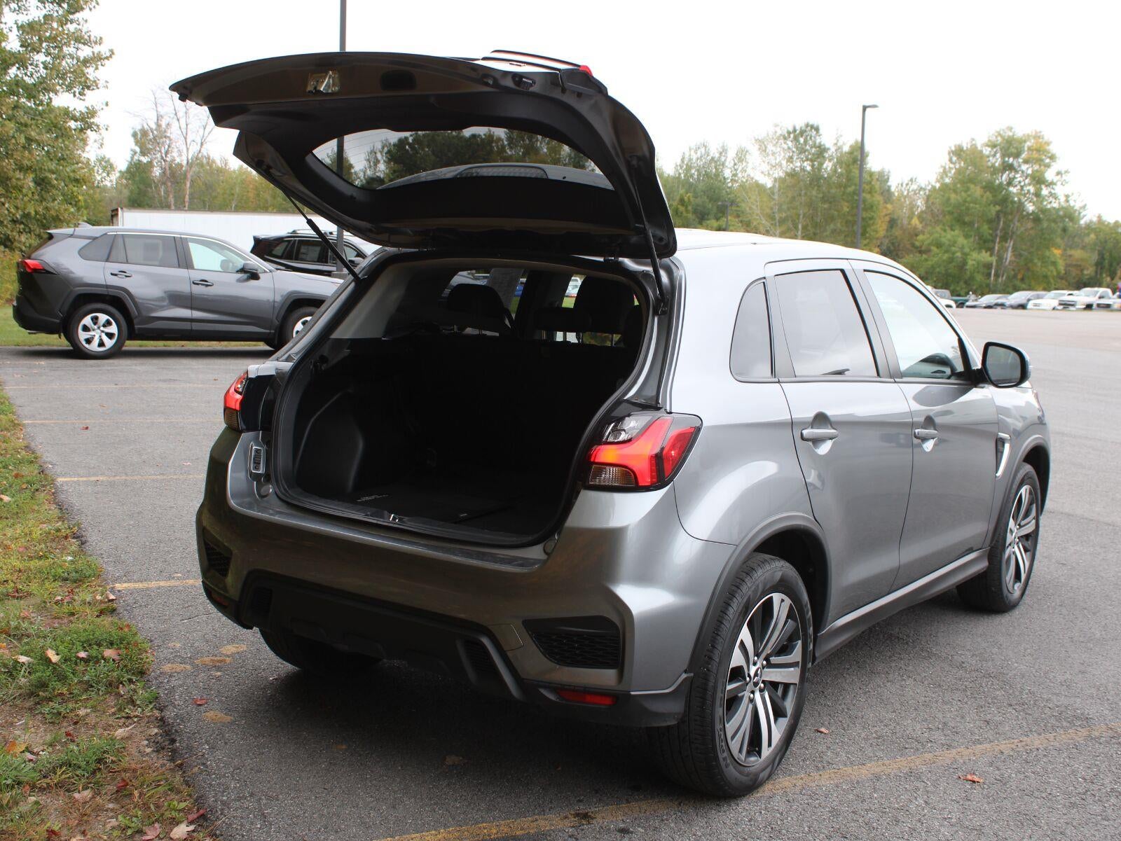 2025 Mitsubishi Outlander Sport SE
