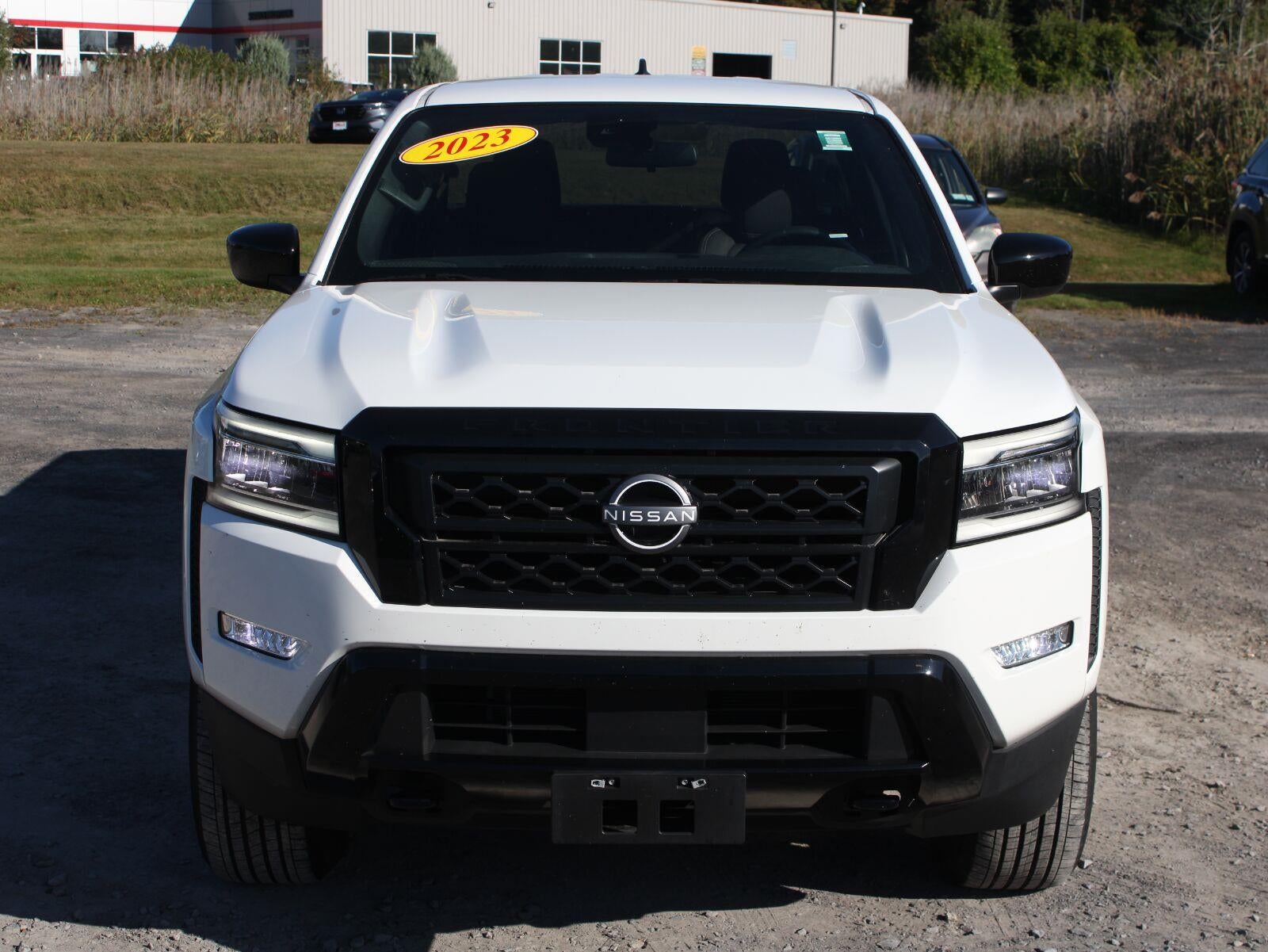 2023 Nissan Frontier SV