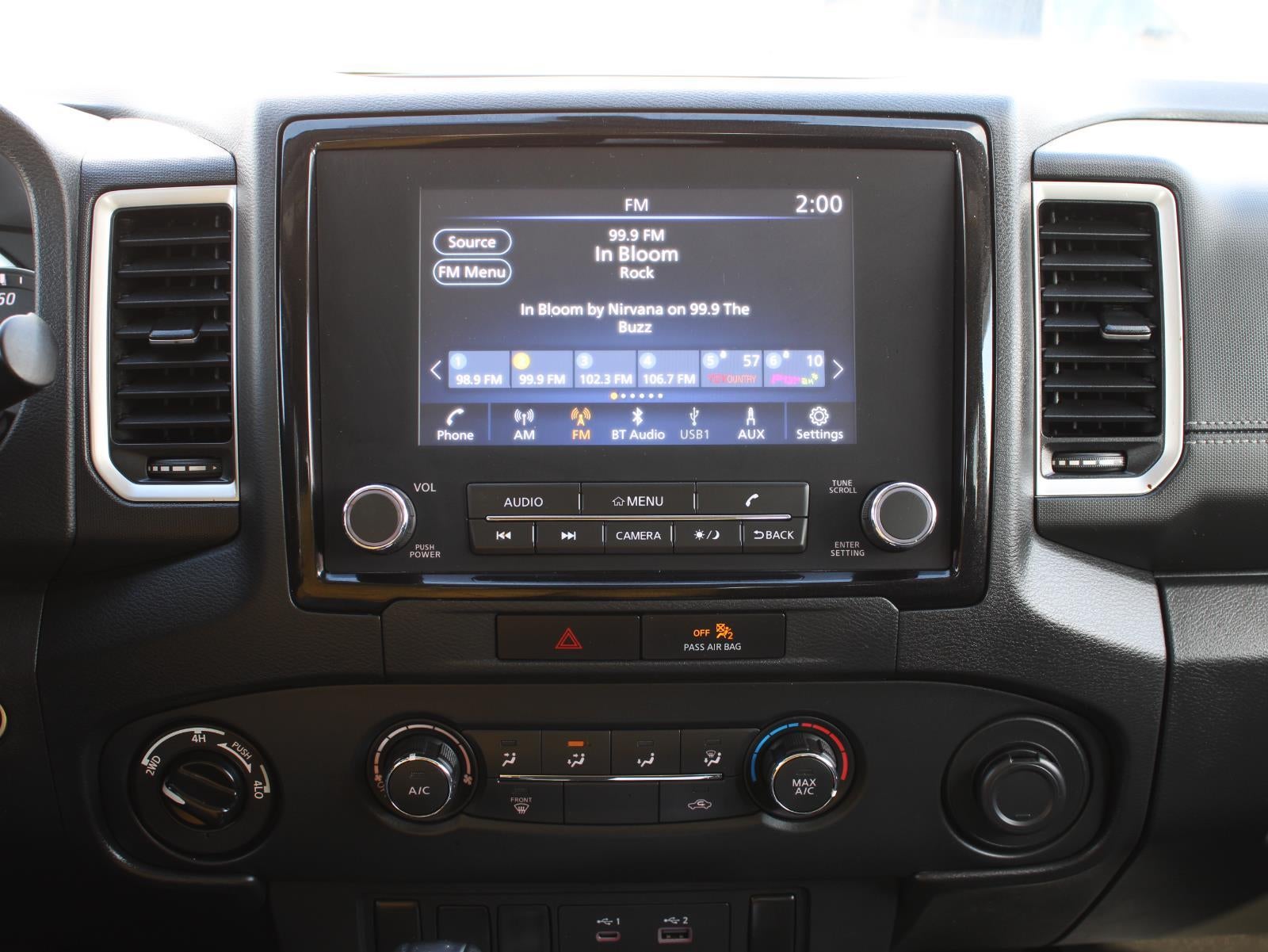 2022 Nissan Frontier SV