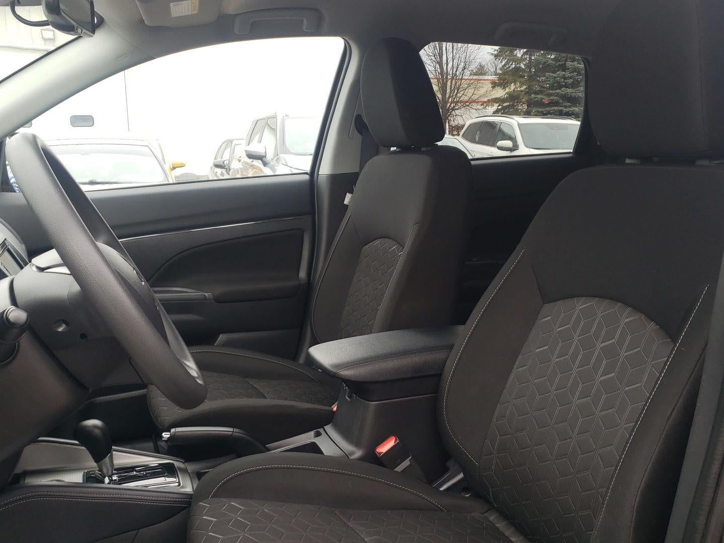 2023 Mitsubishi Outlander Sport ES