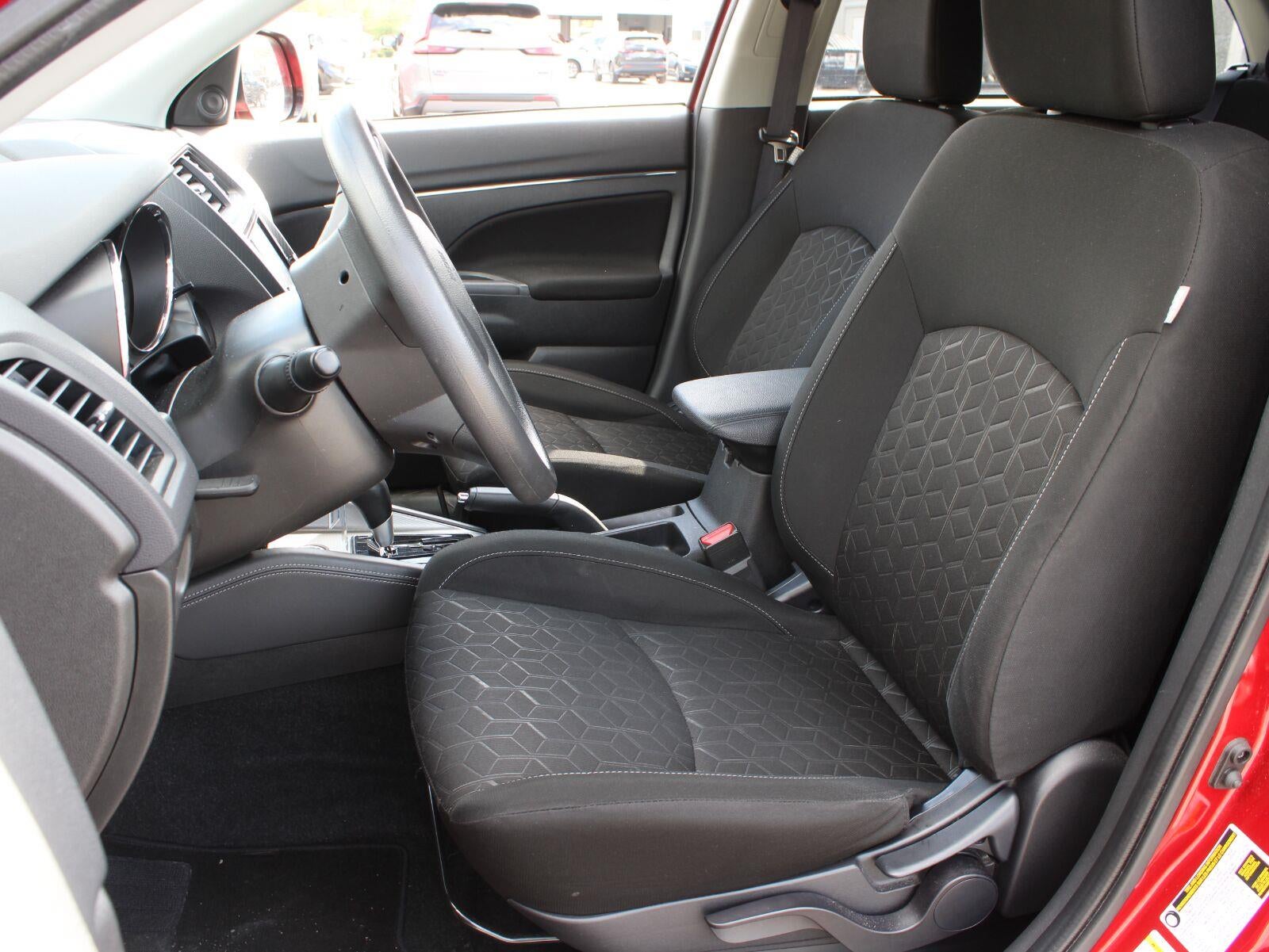 2025 Mitsubishi Outlander Sport ES