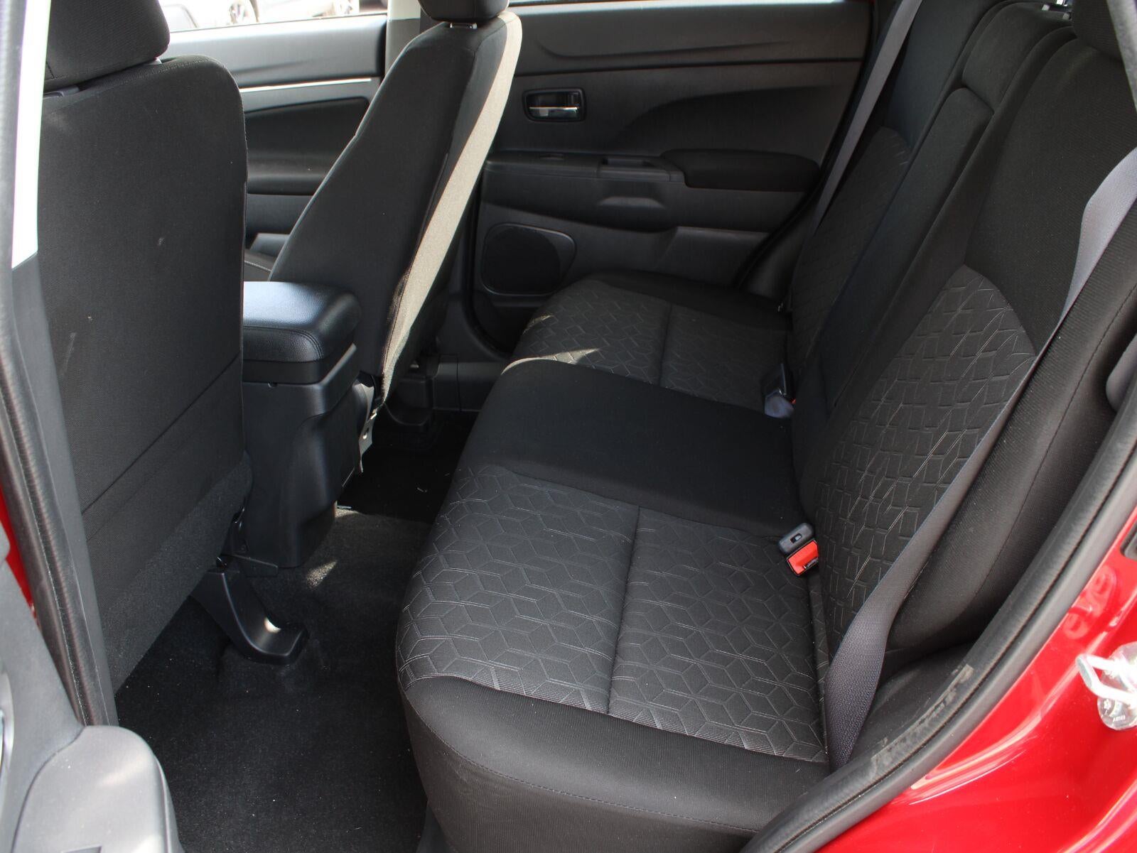 2025 Mitsubishi Outlander Sport ES