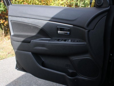 2024 Mitsubishi Outlander Sport ES