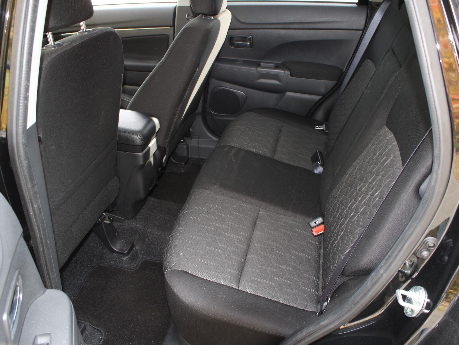 2024 Mitsubishi Outlander Sport ES
