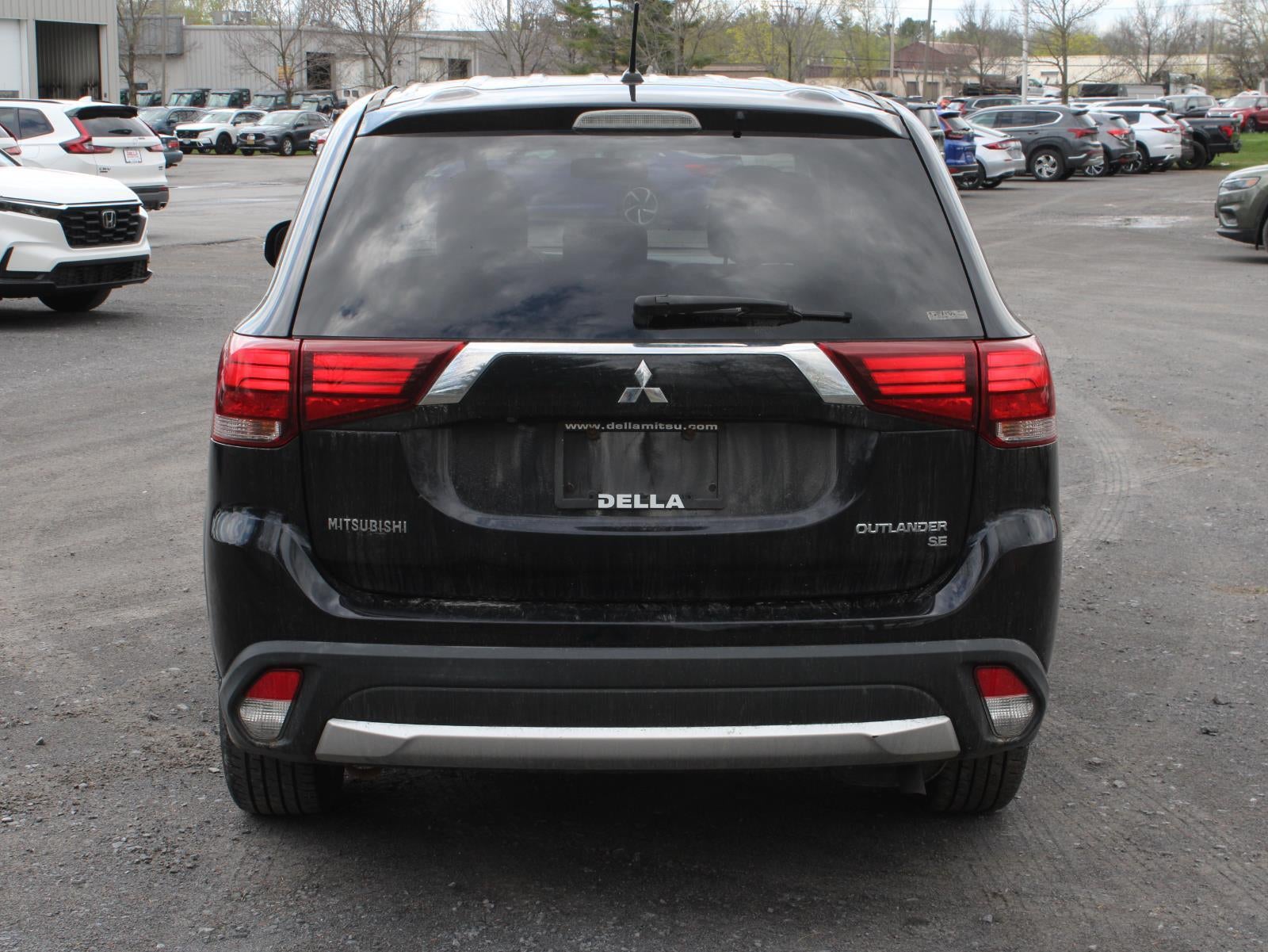 2016 Mitsubishi Outlander SE