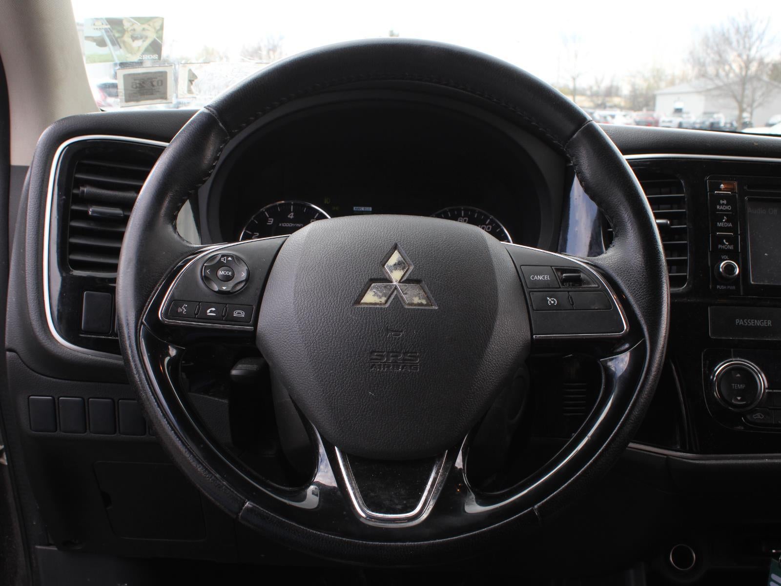 2016 Mitsubishi Outlander SE