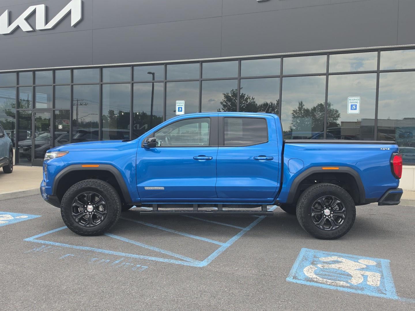 2024 GMC Canyon 4WD Elevation