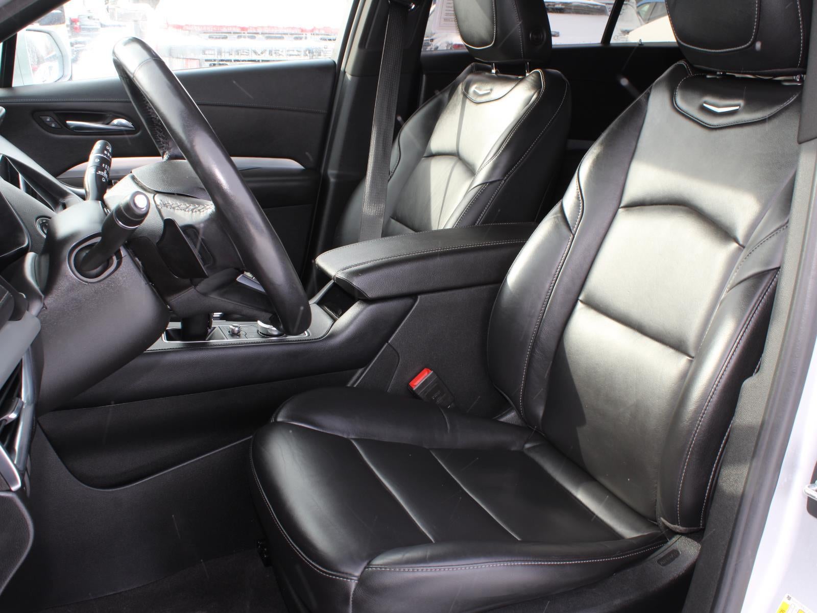 2020 Cadillac XT4 AWD Premium Luxury