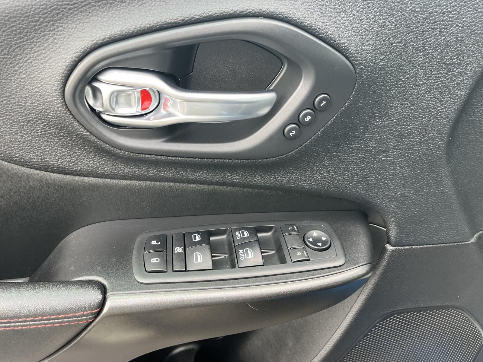 2020 Jeep Cherokee Trailhawk Elite