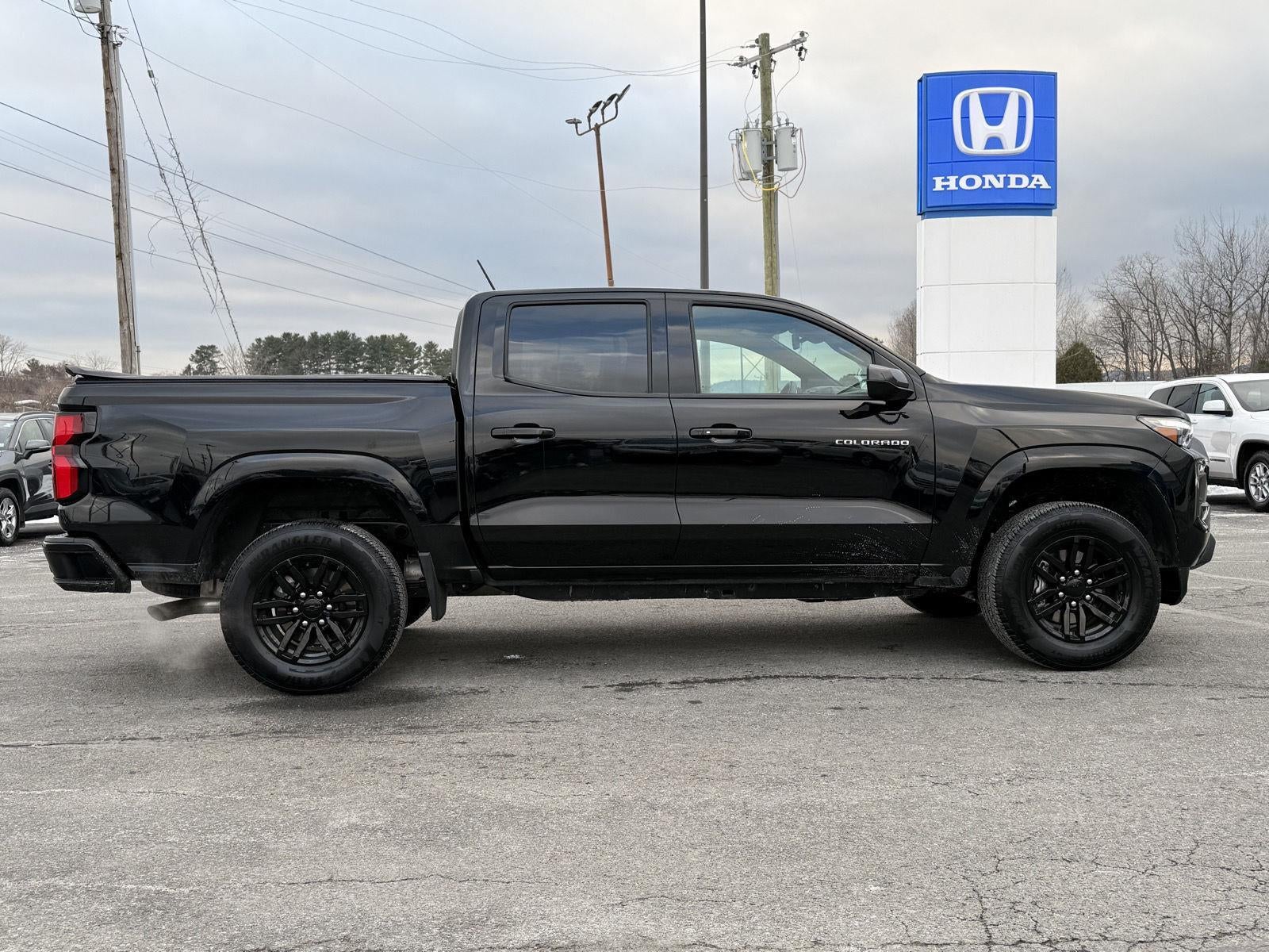 2024 Chevrolet Colorado 4WD LT