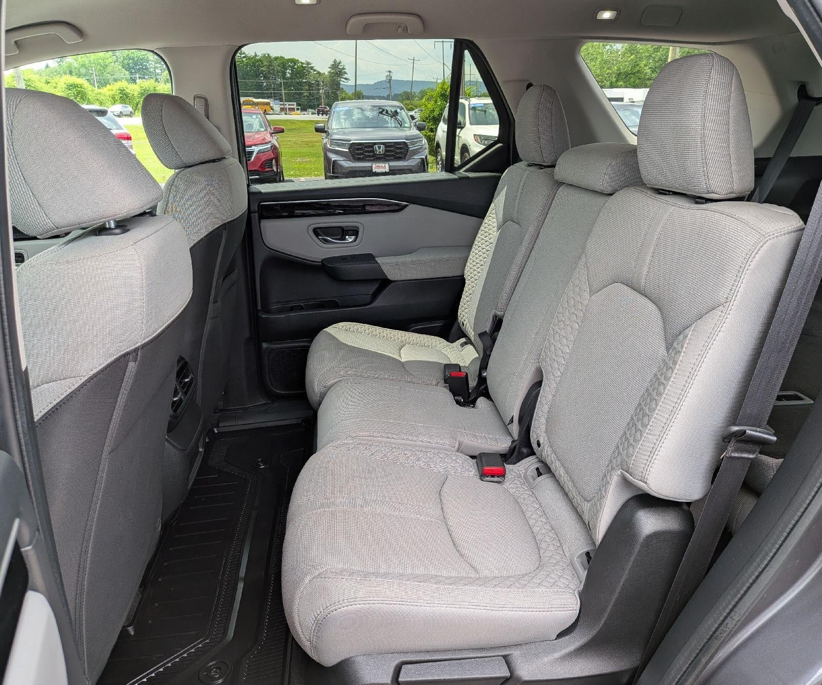 2023 Honda Pilot LX